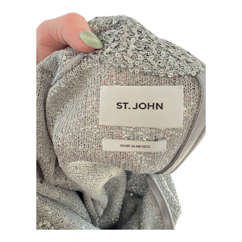 St. John Glittering Silver Sequin Sparkling NYE party Top size M EUC - Picture 7 of 12